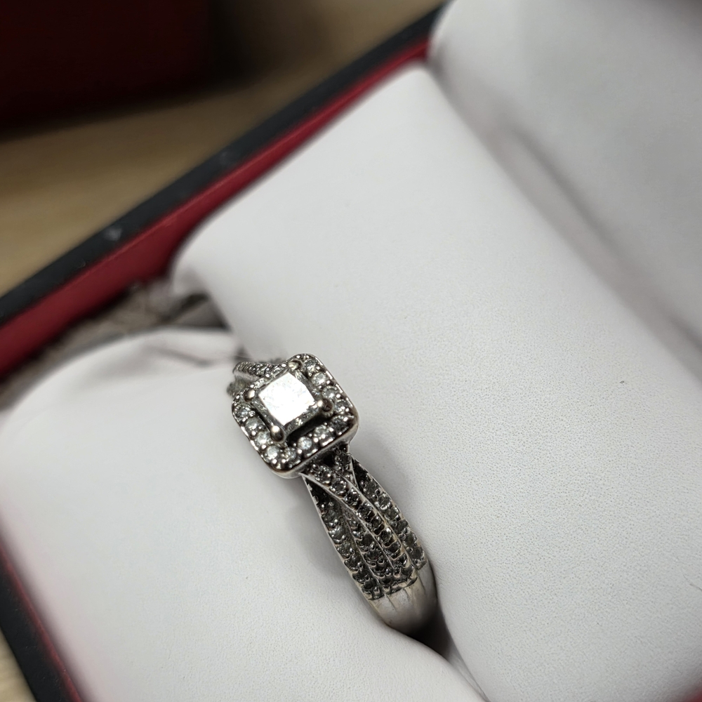 Silver Diamond Ring With Split Shank Design - image 3